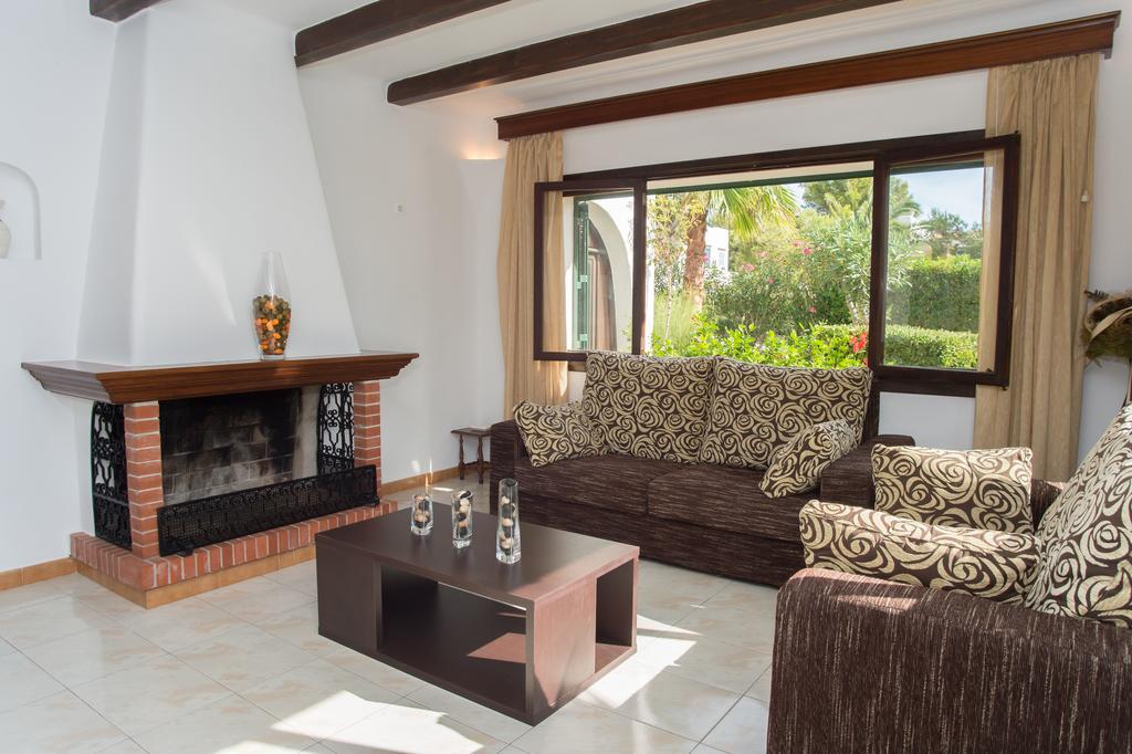 Villa Dos Pinos Cala D´Or Extérieur photo