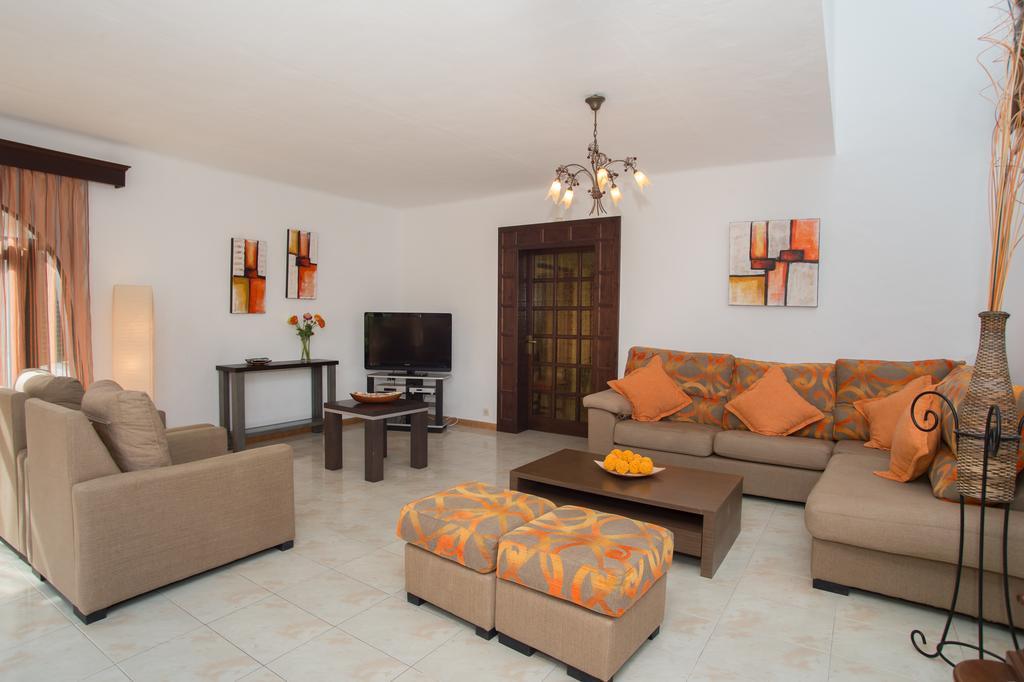 Villa Dos Pinos Cala D´Or Extérieur photo